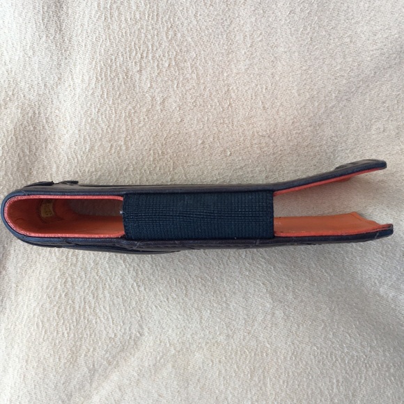 Authentic Chanel Brown Leather Quilted Cambon iPod Phone Case - Picture 4 of 14